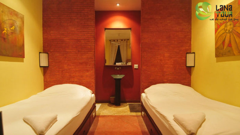 Inthira Hotel Thakek